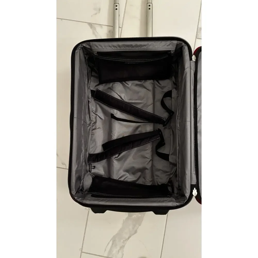 Victorinox Mobilizer NXT Red 22” Upright Wheeled Luggage Bag, Large